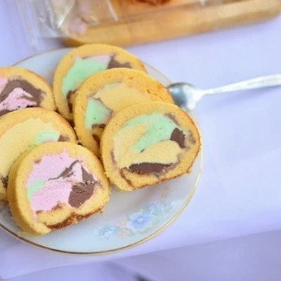 Bánh Bông Lan Cuộn Kem Ngon Lành, Cực Dễ