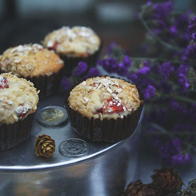 Bánh Muffin Dâu Tây Thơm Ngon Mời Cả Nhà