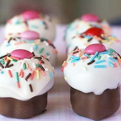 Bánh Cupcake Không Cần Lò Nướng Thơm Ngon