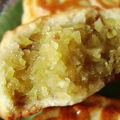 Bánh Trung Thu Nhân Hạt Dẻ đơn giản và thơm ngon