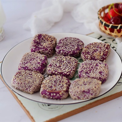 Bánh Khoai Lang Tím Tẩm Mè đơn đơn giản cho bé