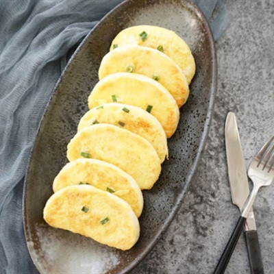 Bánh bao nhúng trứng chiên
