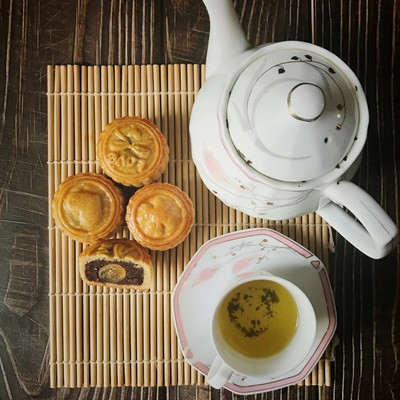 Bánh trung thu nhân brownie và mứt chanh non