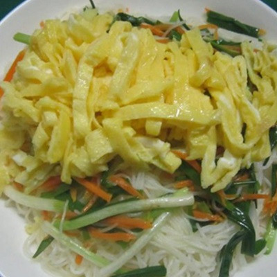 Bún Khô Xào Trứng Thơm Ngon Hấp Dẫn Ở Nhà