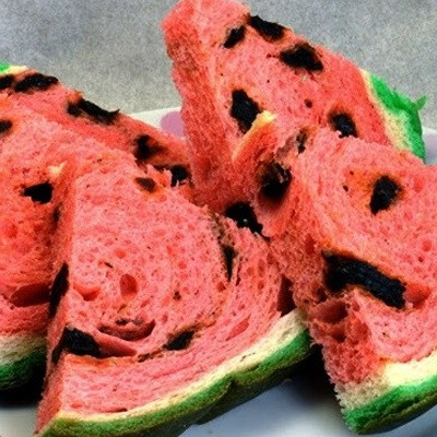 Bánh Mì Hình Dưa Hấu Đẹp Mắt Tại Nhà