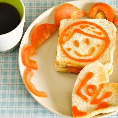 Bánh Mì Kẹp Trứng Sốt Mayonnaise Đơn Giản