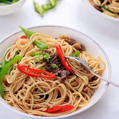 Mì Trứng Xào Thịt Bò ngon, bổ, rẻ cho gia đình