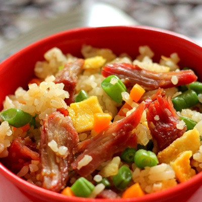 Cơm Chiên Xá Xíu thơm ngon đãi cả nhà cuối tuần