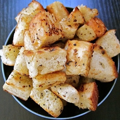 Bánh mì chiên tỏi