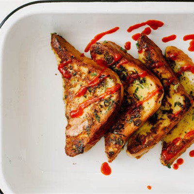 Bánh Toast Pháp chiên muối tiêu