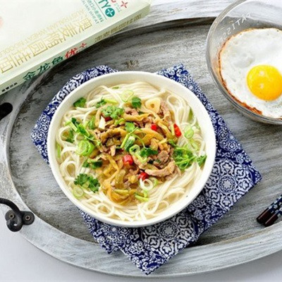 Cách nấu Mì thịt dưa cải