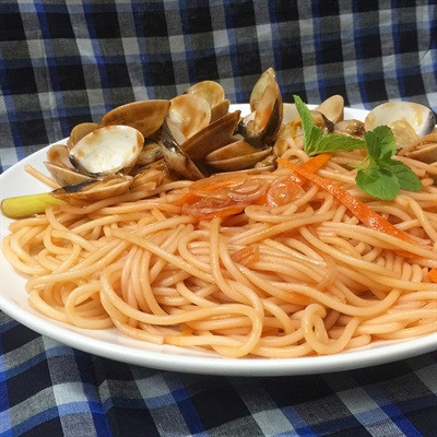 Spaghetti nghêu sốt cay