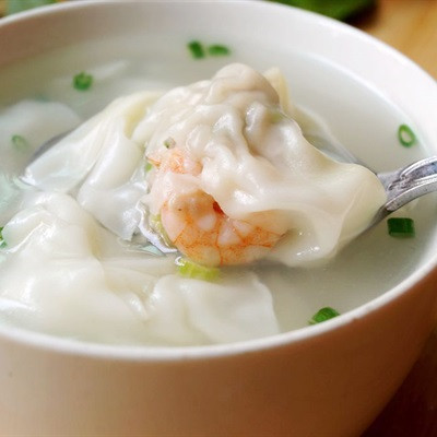 Hoành thánh nhân tôm thịt