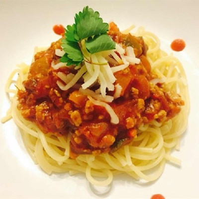 Mì spaghetti sốt thịt băm