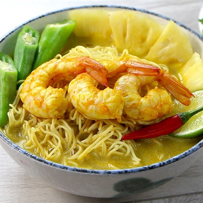 Cách nấu Mì cà ri tôm chua cay