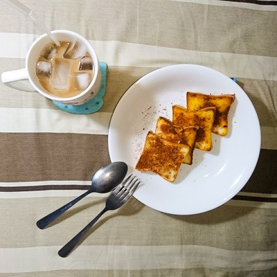 Bánh mì nướng cà ri bằng chảo