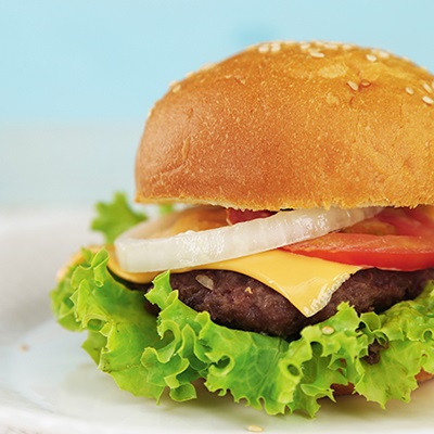 Hamburger Bò Phô Mai tiện lợi đơn giản tại nhà