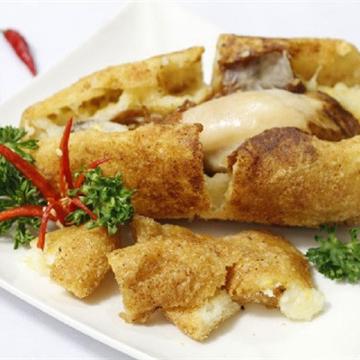 Đùi gà bó xôi vàng thơm