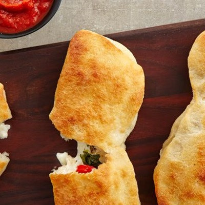 Bánh pizza cuộn dai