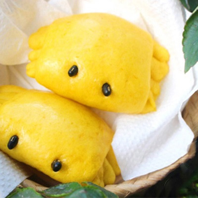 Bánh bao bí đỏ hình cua