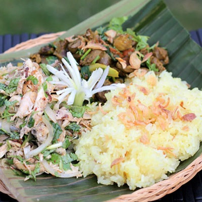 Gà lên mâm cho ngày rằm