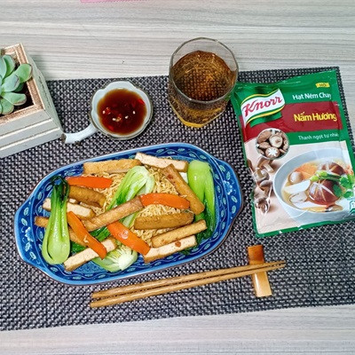 Mì Xào Đậu Hủ Cải Thìa