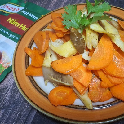Cà Rốt Xào Nấm