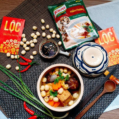 Canh Đậu Hũ Nấm Hạt Sen Đơn Giản, Ngon