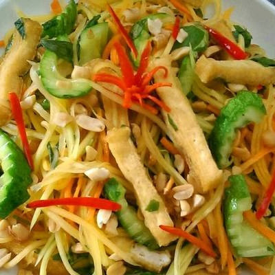 Gỏi Đu Đủ Chay Ngon Miệng Cho Ngày Rằm