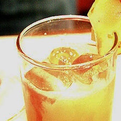 Mocktail Cinderella với siro lựu bắt mắt, hấp dẫn
