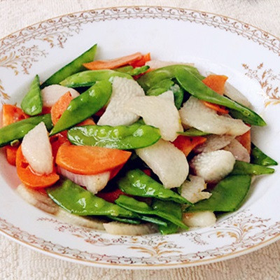 Củ mài xào cà rốt với đậu tuyết