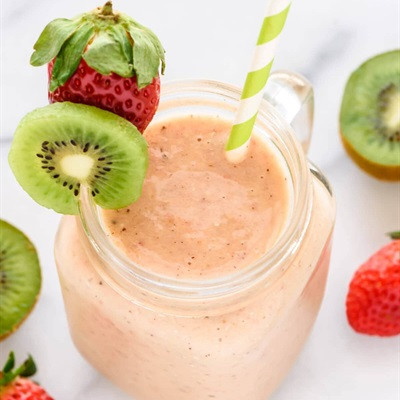 Sinh tố kiwi dâu tây