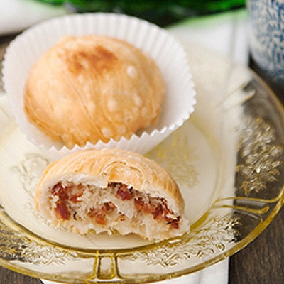 Bánh Bao Chiên Nhân Lạp Xưởng Thơm Ngon
