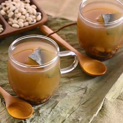 Nước lá sen bí đao