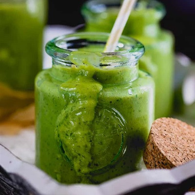Sinh tố chuối xoài cải bó xôi