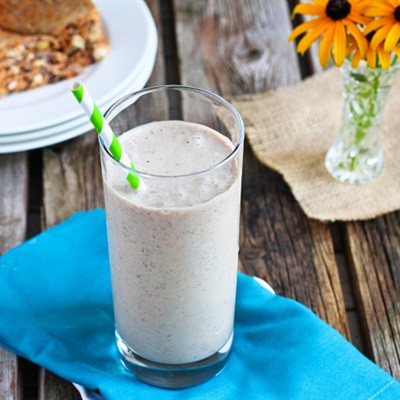 Sinh tố chuối và bơ đậu phộng