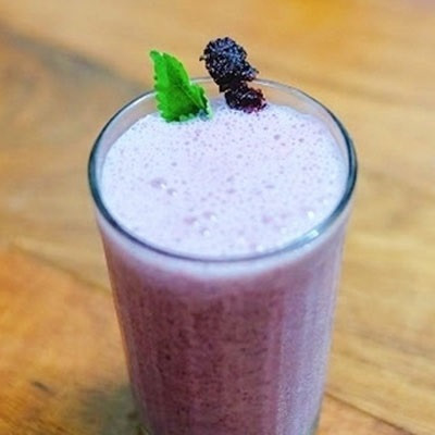 Sinh Tố Dâu Tằm thơm ngon bổ dưỡng tốt cho sức khỏe tại nhà
