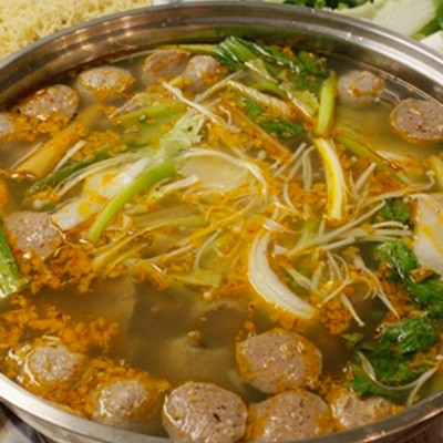 Lẩu Bò Viên Sa Tế Cho Ngày Cuối Tuần