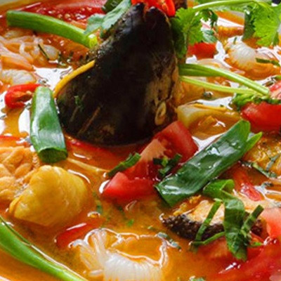 Lẩu Đầu Cá Hồi lạ miệng bổ dưỡng tại nhà