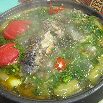 Cách nấu Lẩu Cá Chép Om Dưa với thì là cho bữa ăn gia đình