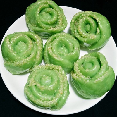 Bánh Hoa Hồng Xanh Dứa