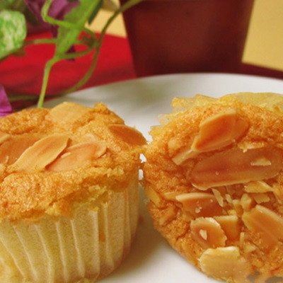 Cupcake Hạnh Nhân Vani Thơm Ngon Hấp Dẫn