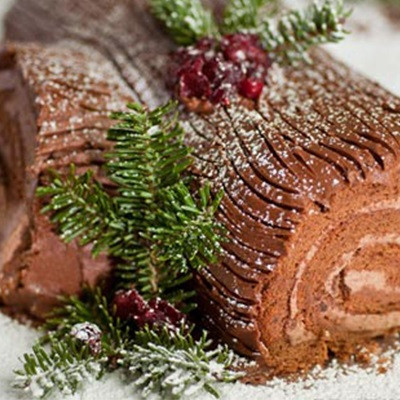 Bánh Giáng Sinh Hình Khúc Cây Đơn Giản
