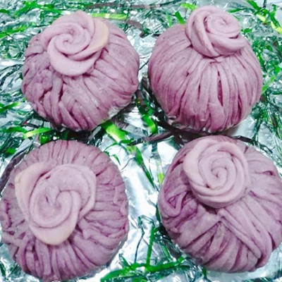 Bánh Trung Thu Hoa Hồng Thơm Ngon Ngày Lễ