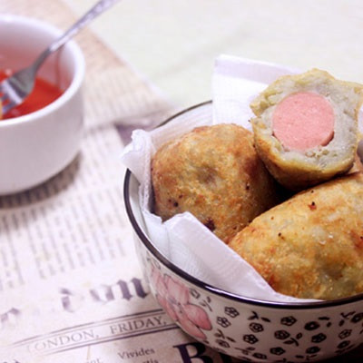 Bánh Khoai Lang Bọc Xúc Xích Ngon Miệng