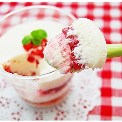 Tiramisu Dâu Tây Thơm Ngon Cho Bé Ăn Vặt